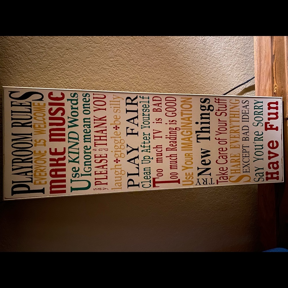 Hobby Lobby playroom rules sign